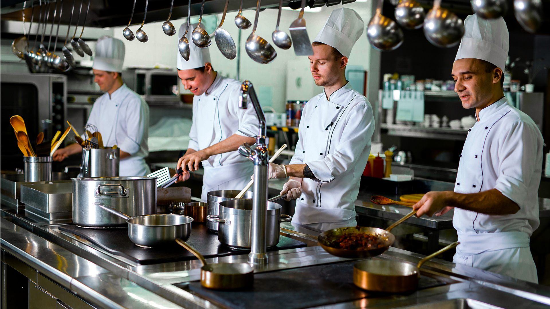 The Benefits of Modular Kitchen Equipment for Growing Food Businesses